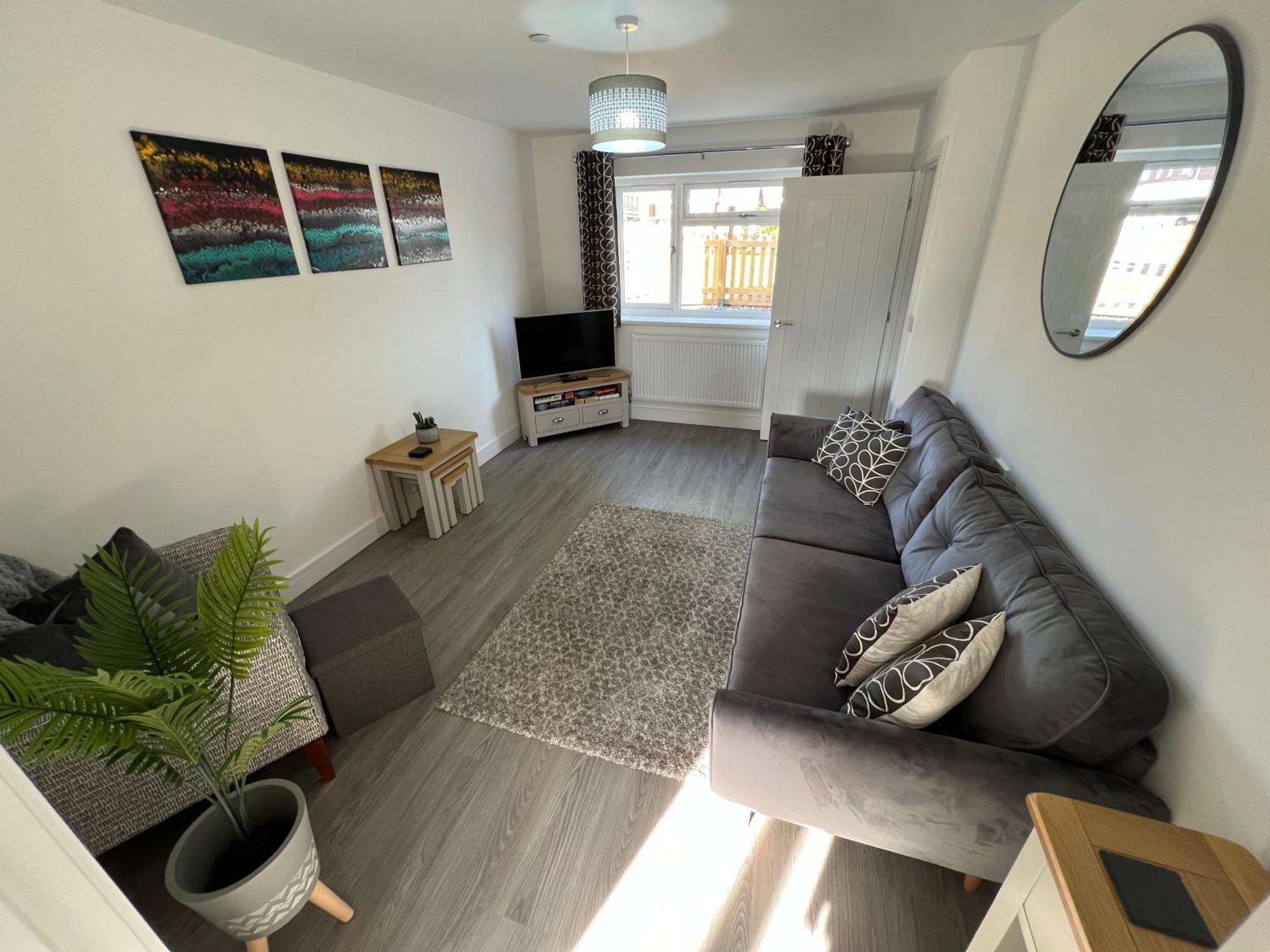 Modern, Two Double Bedroom House With Free Parking Chepstow Zewnętrze zdjęcie