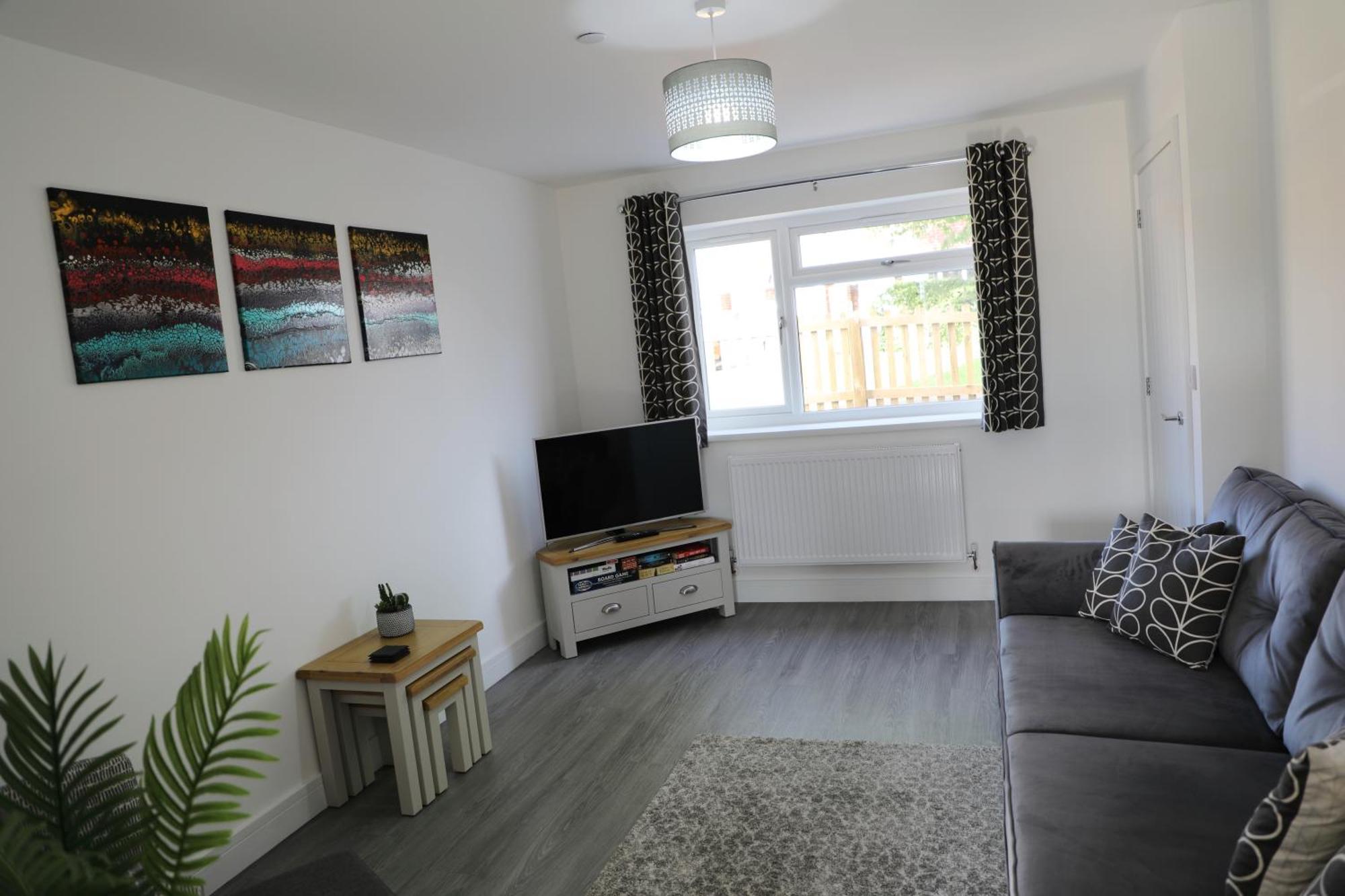 Modern, Two Double Bedroom House With Free Parking Chepstow Zewnętrze zdjęcie